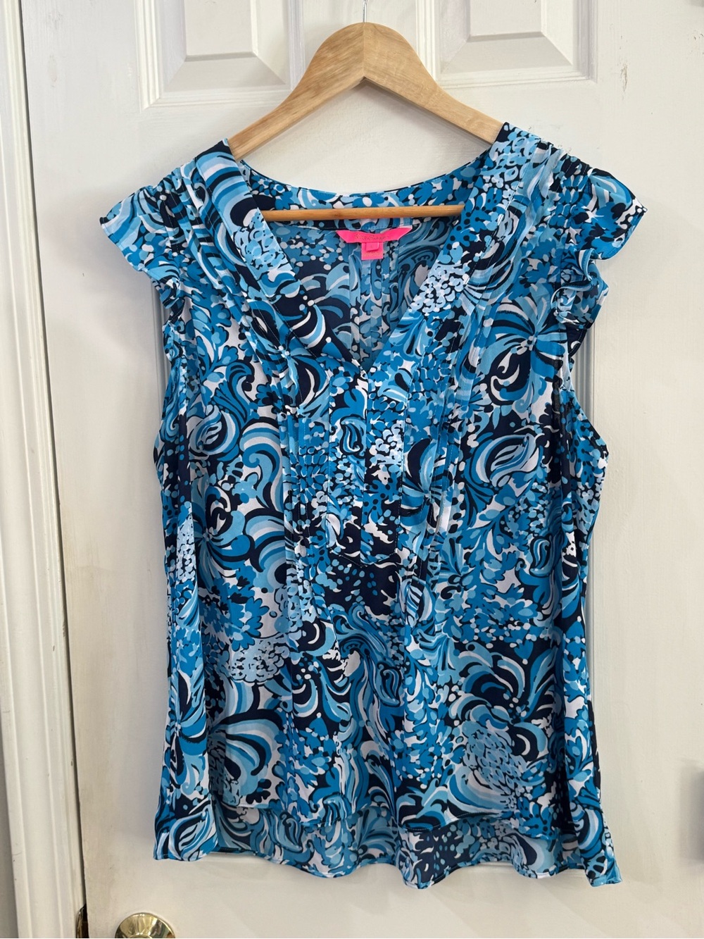 Lilly Pulitzer Sleeveless Ruffle Blouse • Large